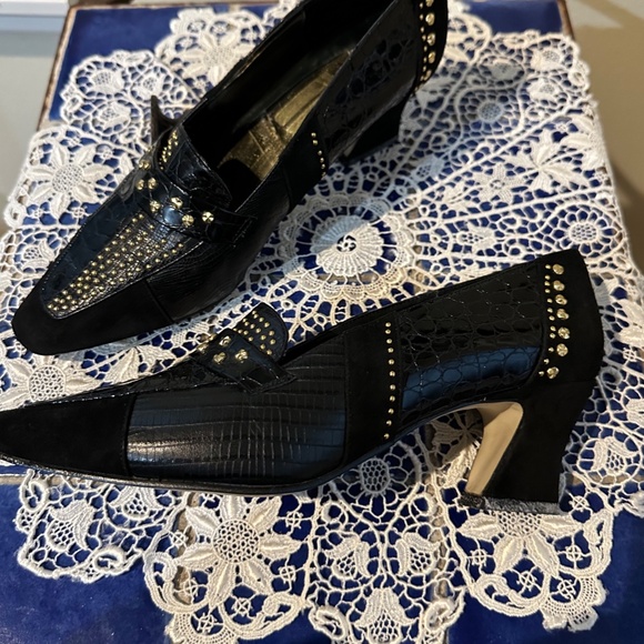 Black Mock Croc, Snake and Suede Court shoes by J. Renee, c1990 - Sz 8M - Picture 14 of 15